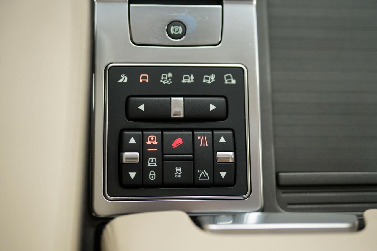 Land Rover Range Sport 50. v8 supercharge