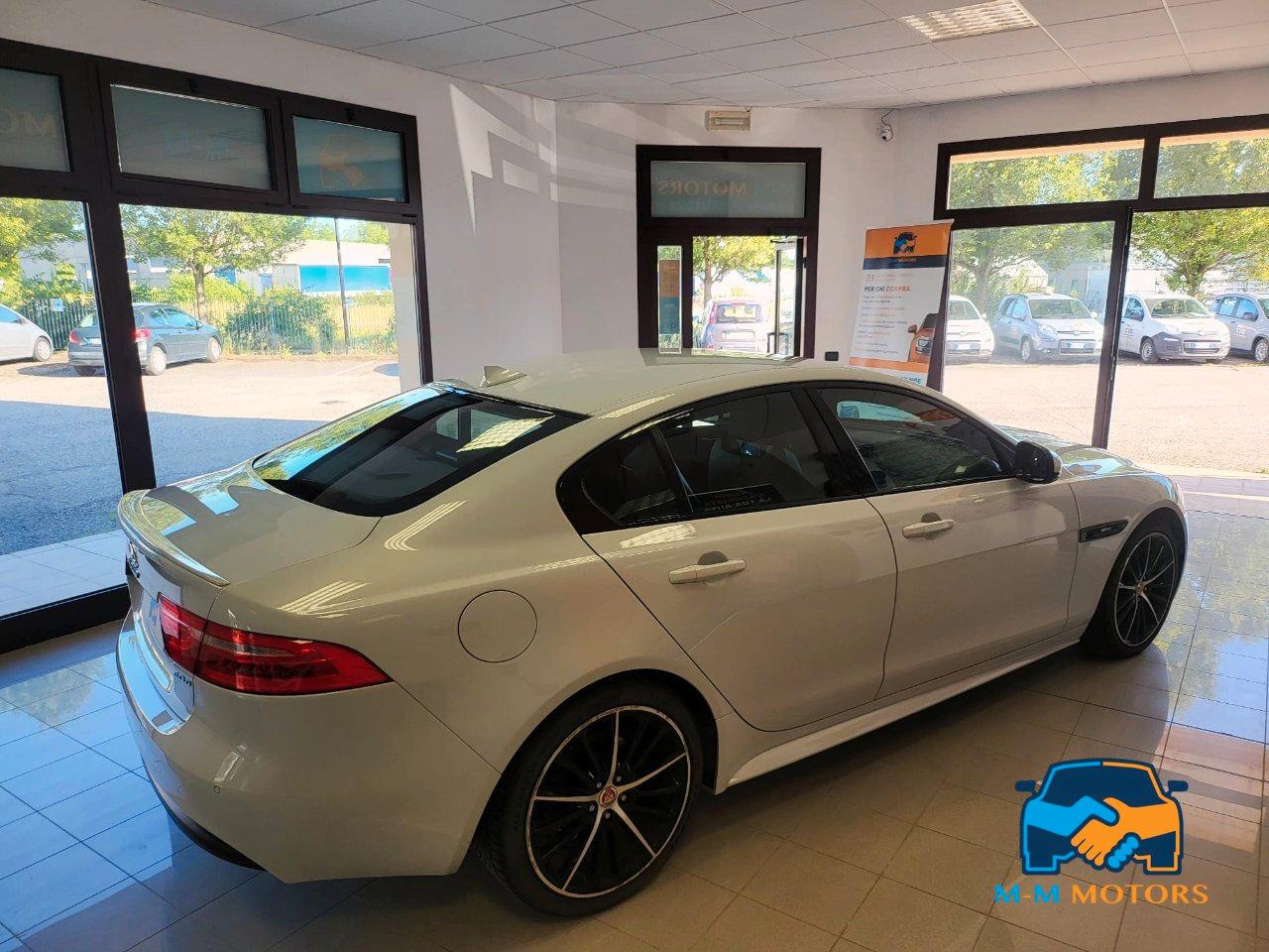Jaguar XE Berlina XE 2.0d R-Sport 180cv auto