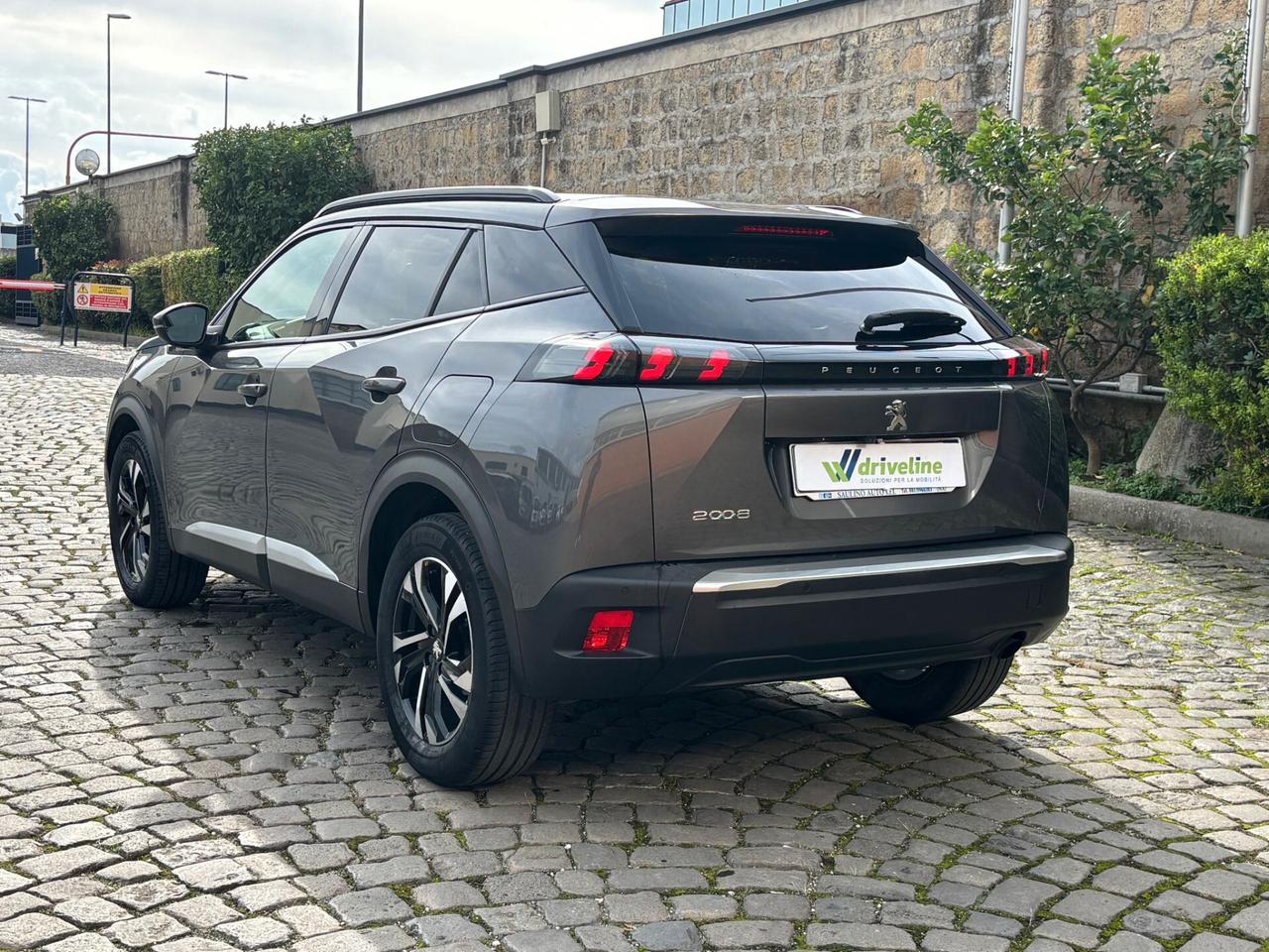 Peugeot 2008 BlueHDi 100 S&S Allure Navi Pack