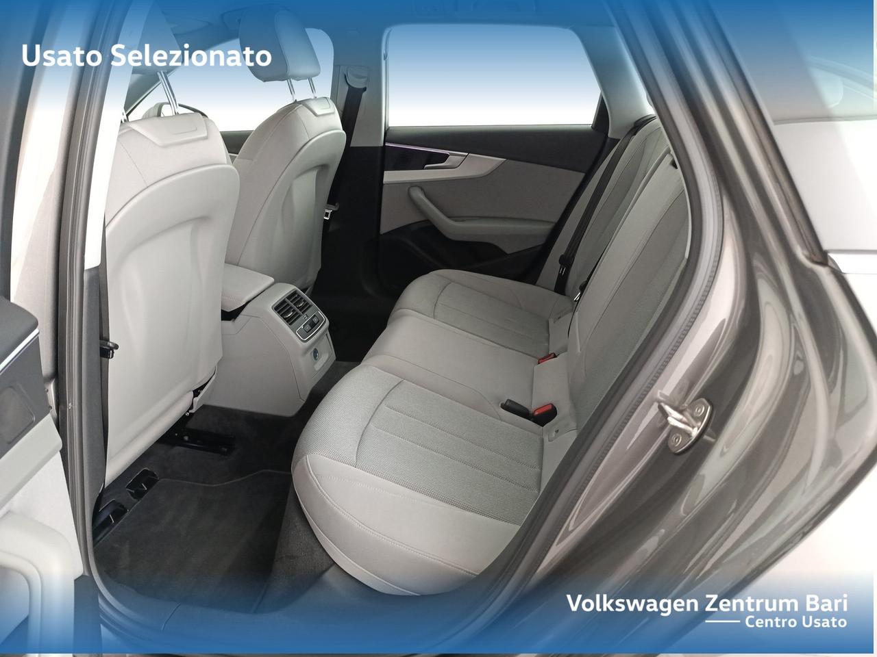 Audi A4 avant 35 2.0 tdi mhev business advanced 163cv s-tronic