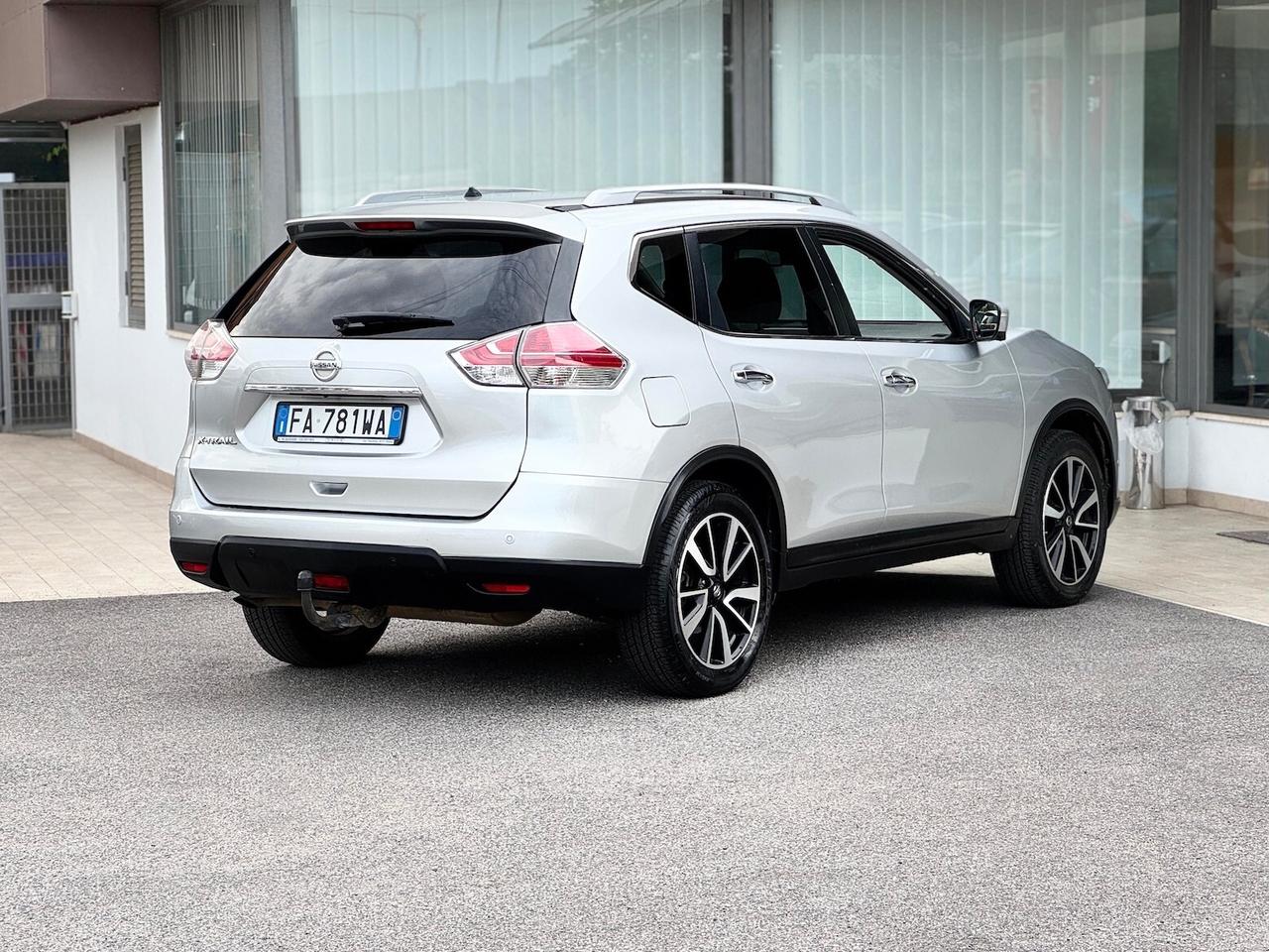 Nissan X-Trail 1.6 dCi 4WD Tekna E5 - 2015