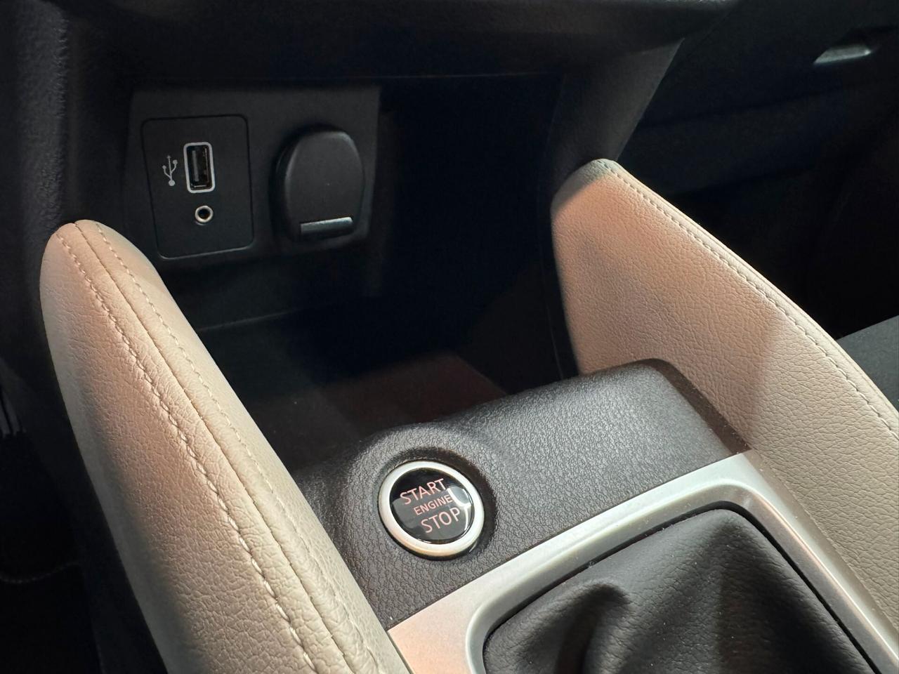 Nissan Micra IG-T 92 5 porte Tekna