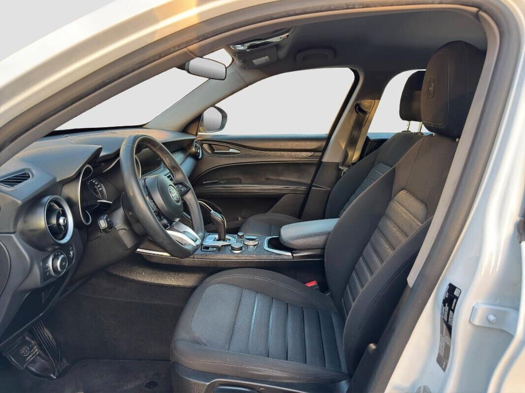 Alfa Romeo Stelvio 2.2 Turbodiesel 160 CV AT8 RWD Business 2021