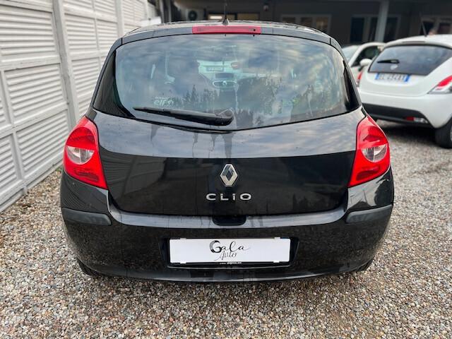 Renault Clio Storia 1.2 16V 5 porte GPL Dynamique