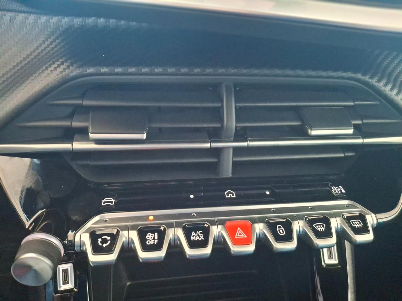 Peugeot 2008 1.2 Turbo Edition