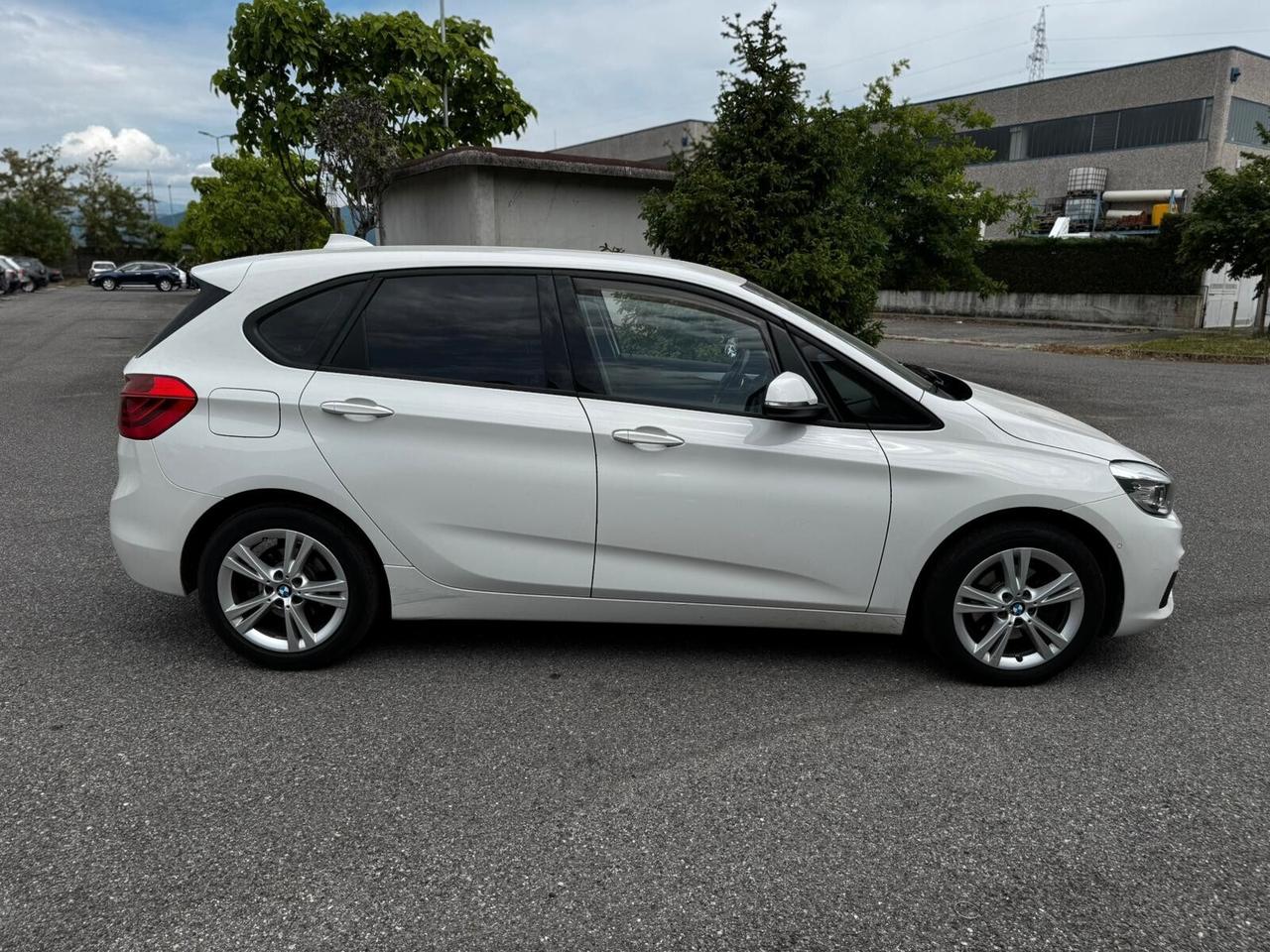 Bmw 2er Active Tourer 218d Luxury