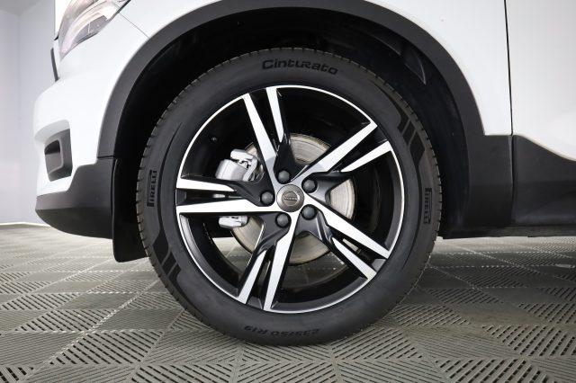 VOLVO XC40 XC40 D4 AWD Geartronic R-Design