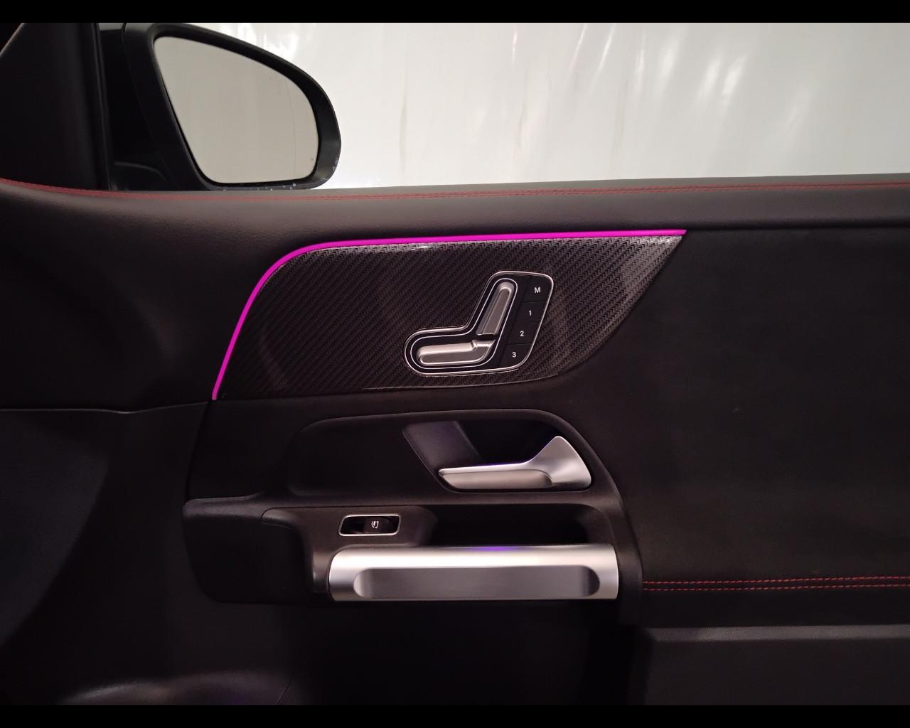 Mercedes-Benz GLB - X247 2019 - GLB 200 d Premium auto 7p.ti