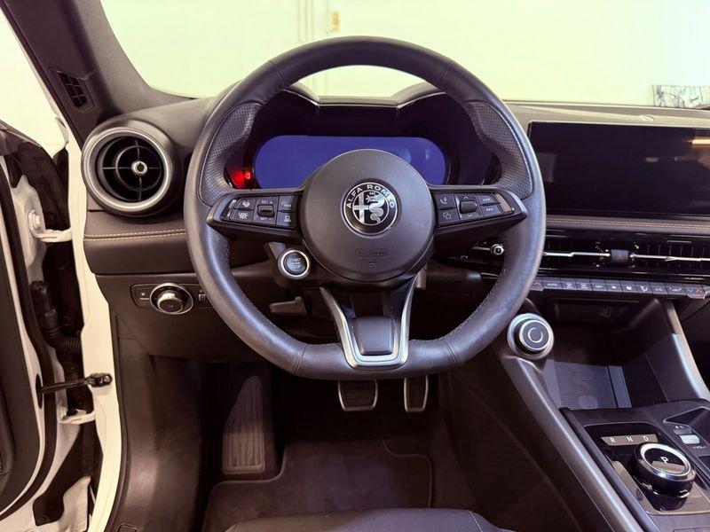 Alfa Romeo Tonale 1.3 280cv Plug-in Hybrid AT6 Sprint Q4