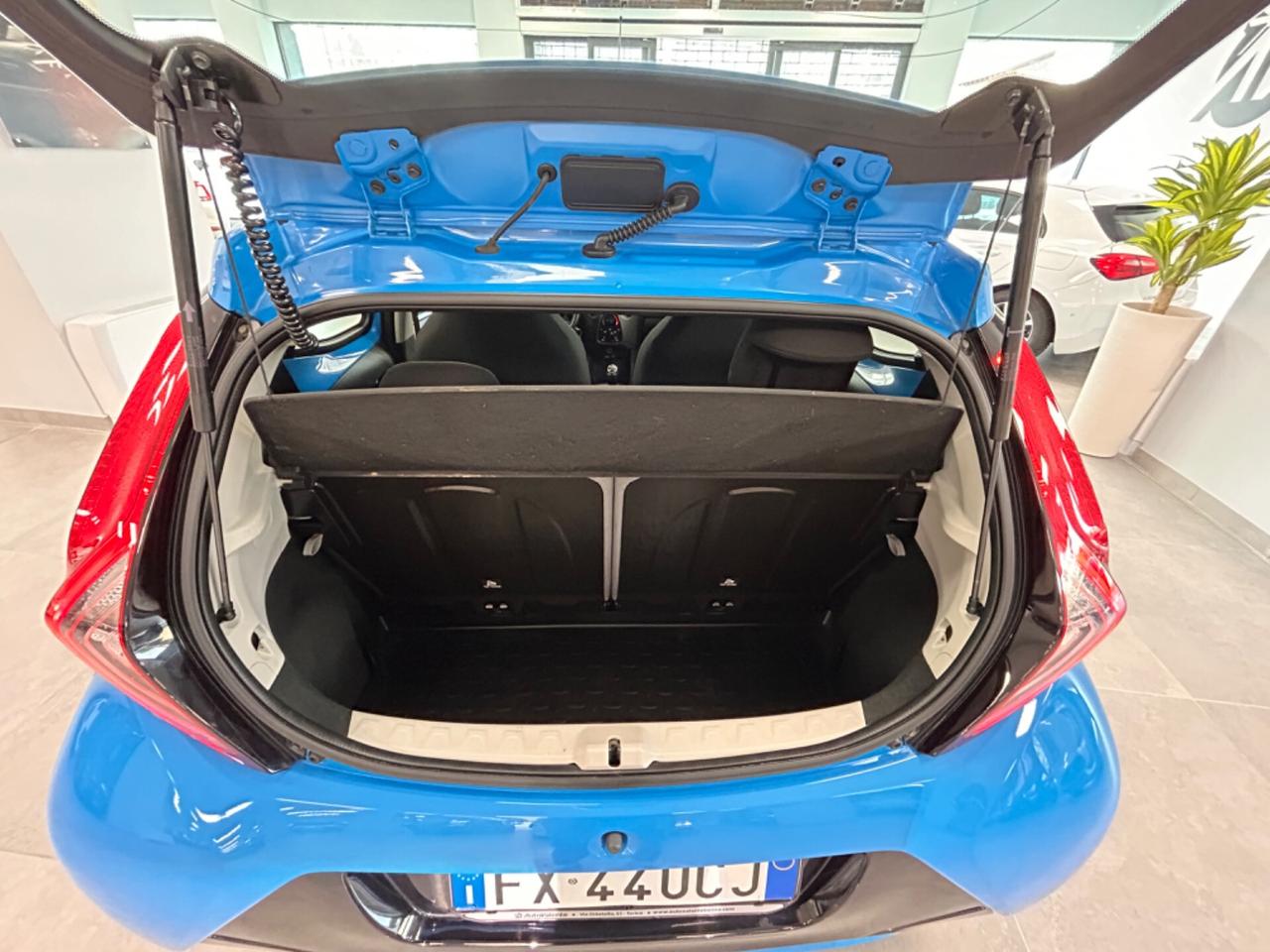 Toyota Aygo 1.0 benzina 72 CV 5 porte 2019 km 27000