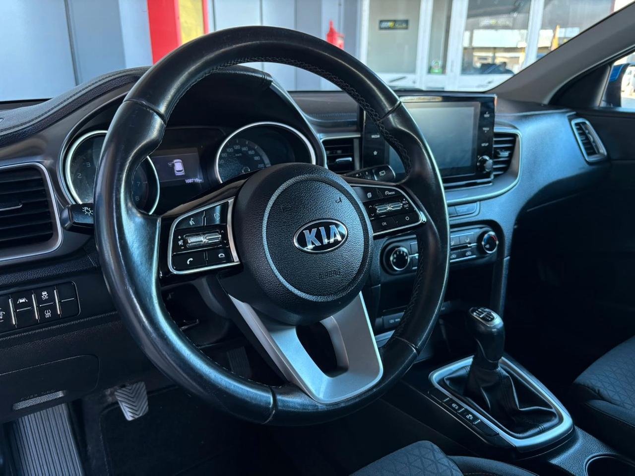 Kia Xceed 1.0 t-gdi Urban 120cv