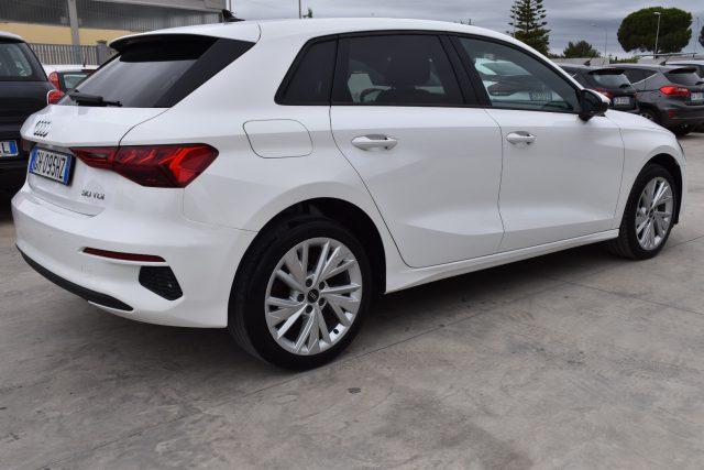 AUDI A3 SPB 30 TDI S tronic Business *Navi, Led*