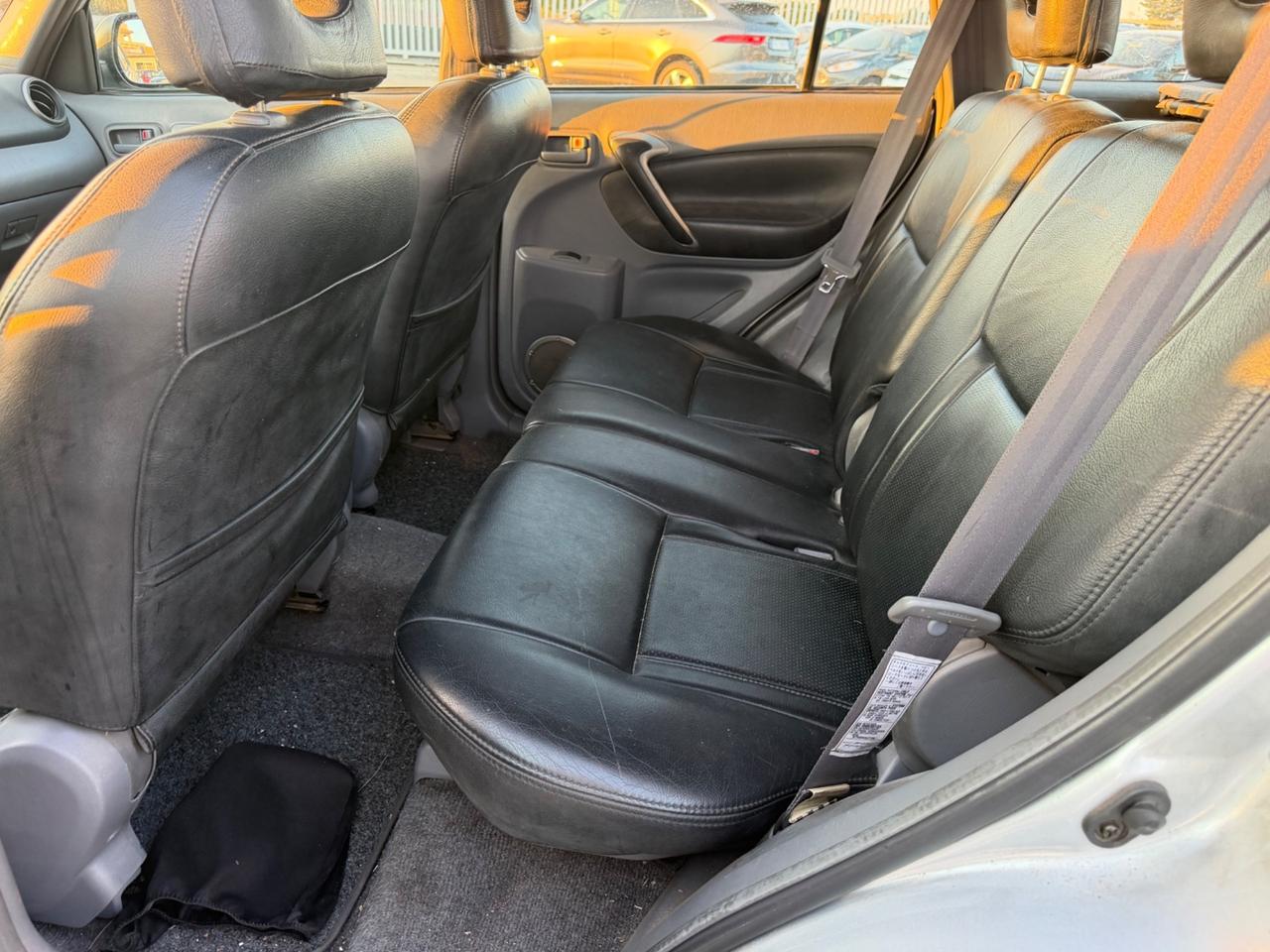 TOYOTA RAV4 2.0 TDI 115CV 4X4 5PORTE SOL PELLE