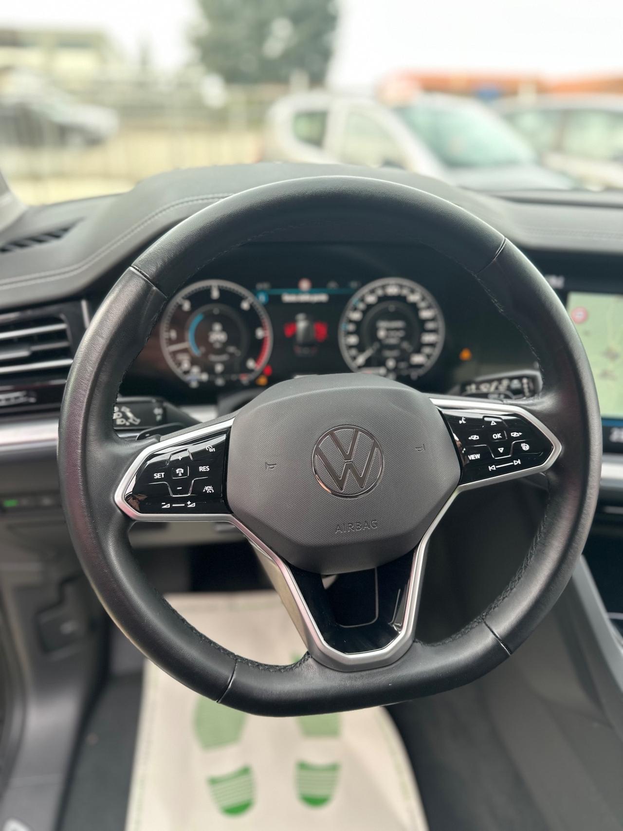 Volkswagen Touareg 3.0 V6 TDI SCR R-Line