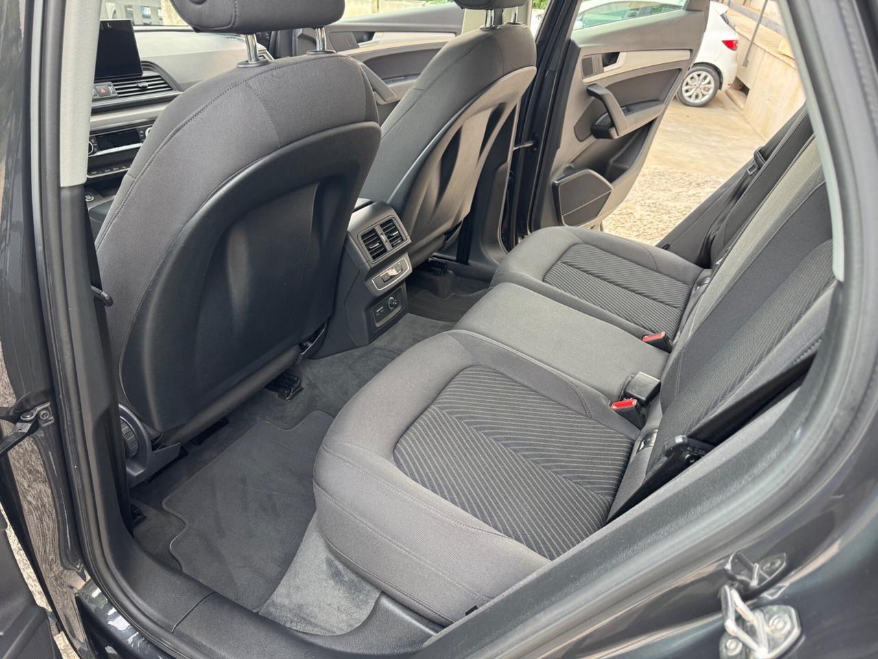 Audi Q5 2.0 TDI 204cv - NEW MODEL - 2021