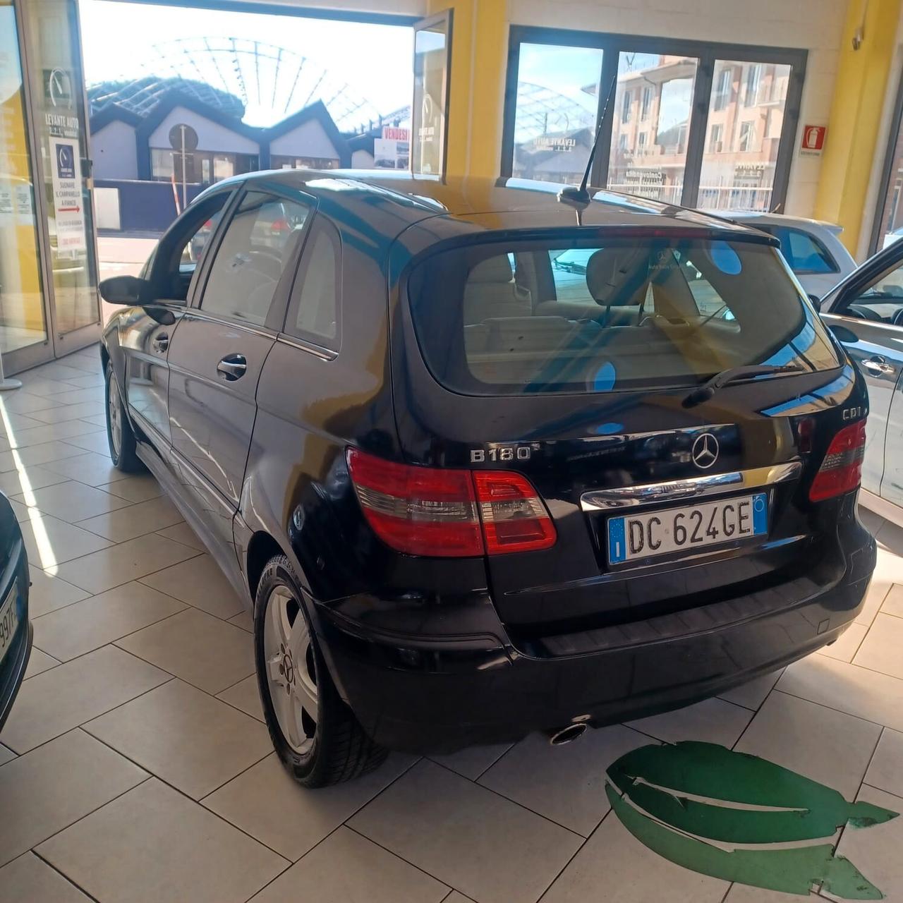 136.428 km CLASSE B 180 PERFETTA 1 2MESI GARANZIA