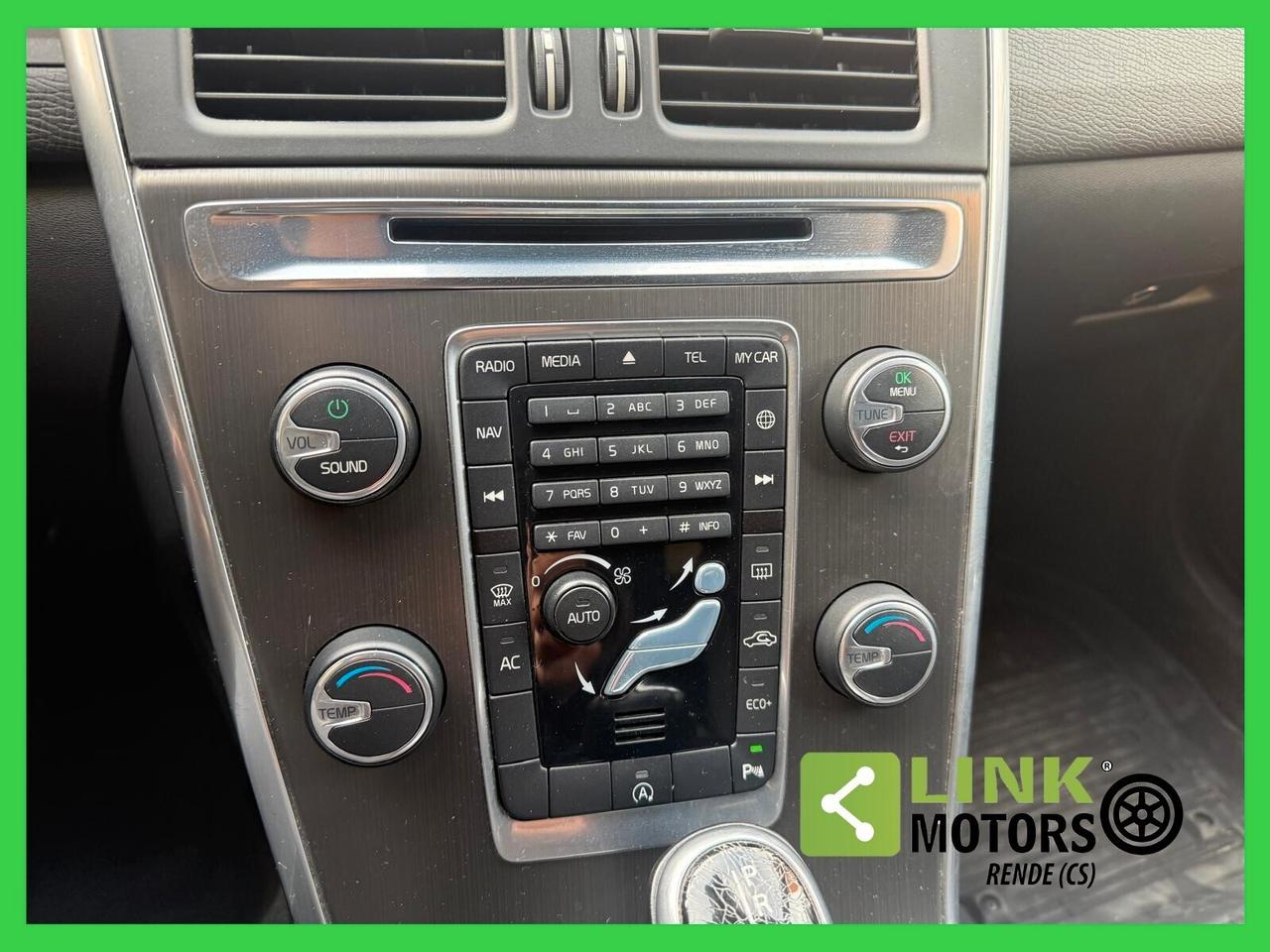 Volvo XC60 D4 180cv Geartronic Momentum 01/2014