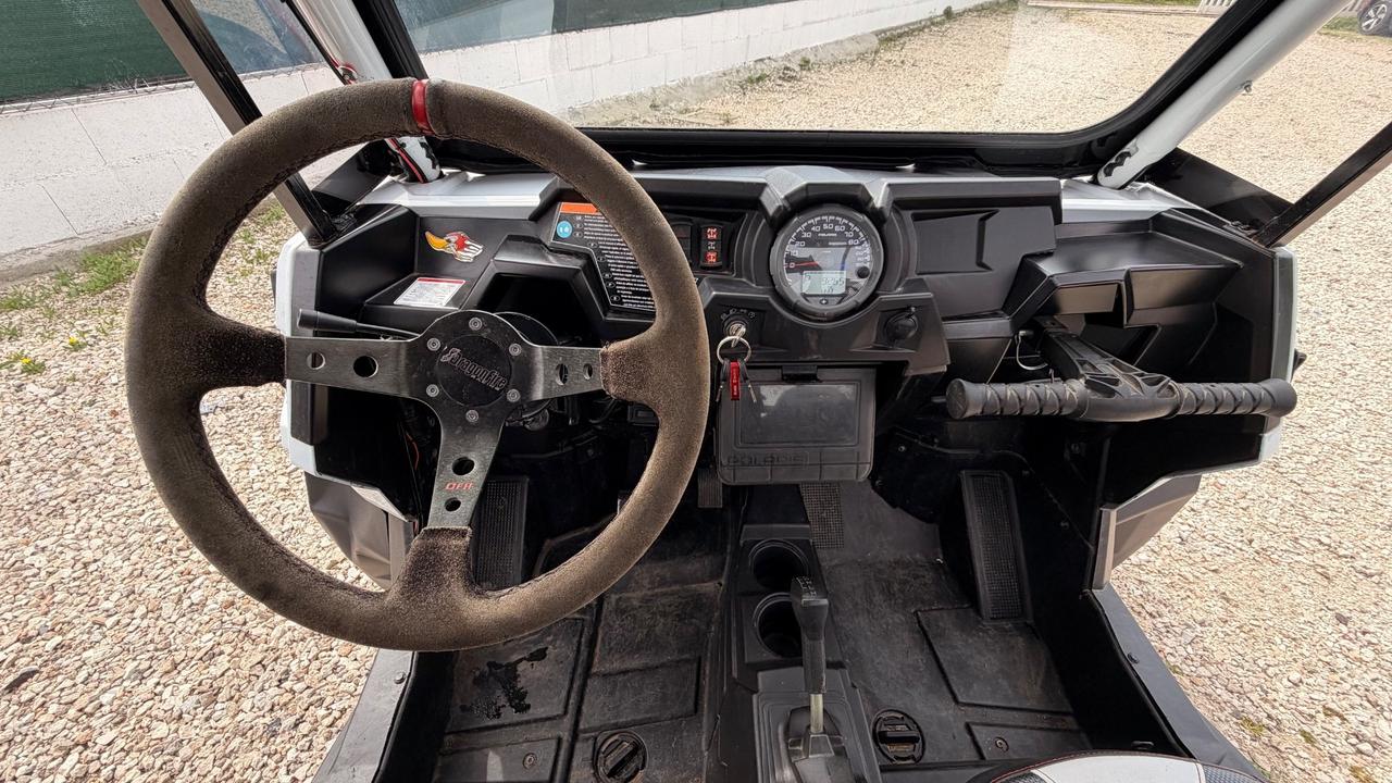 Polaris RZR 1000