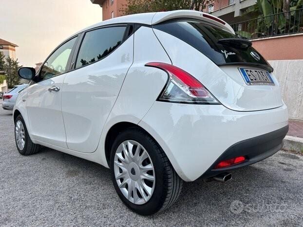 Lancia Ypsilon 1.3 MJT 95 KM CERTIFICATI