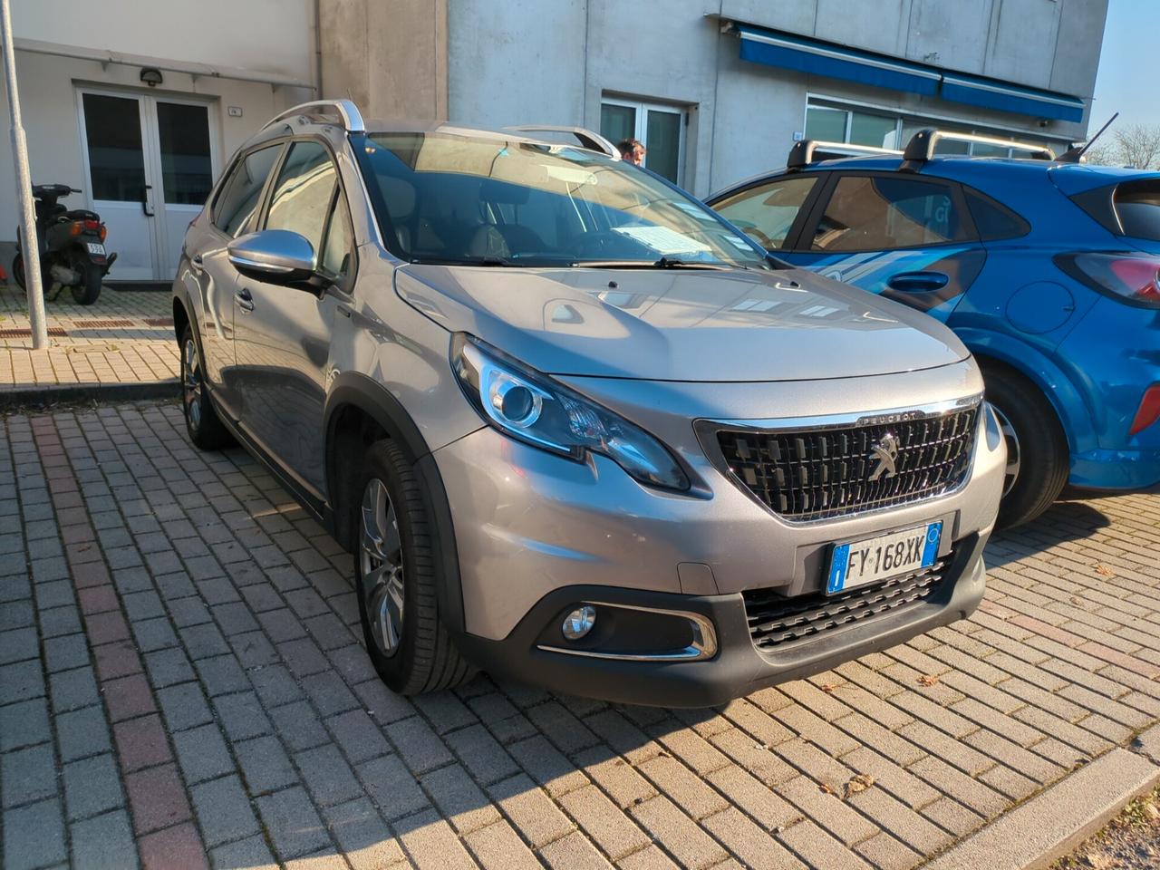 Peugeot 2008 BlueHDi 100 S&S Signature