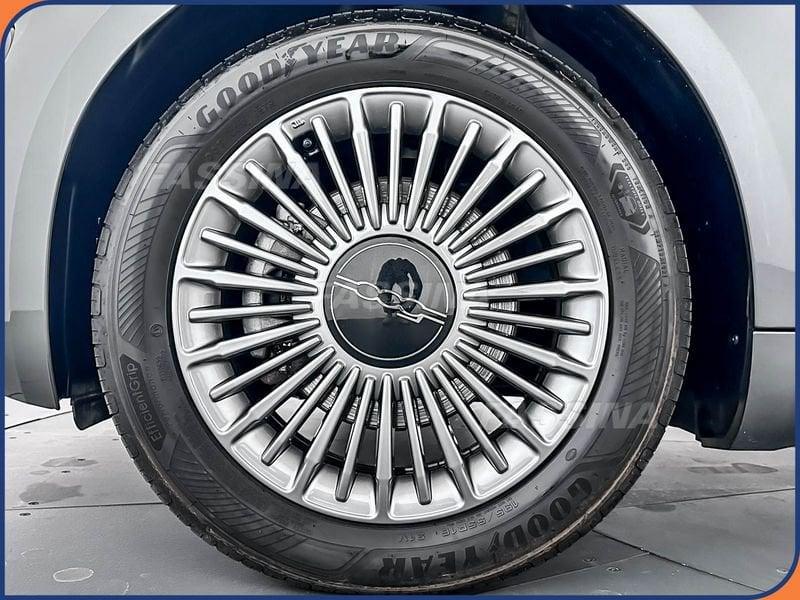 FIAT 500 500e Berlina 42 kWh berlina