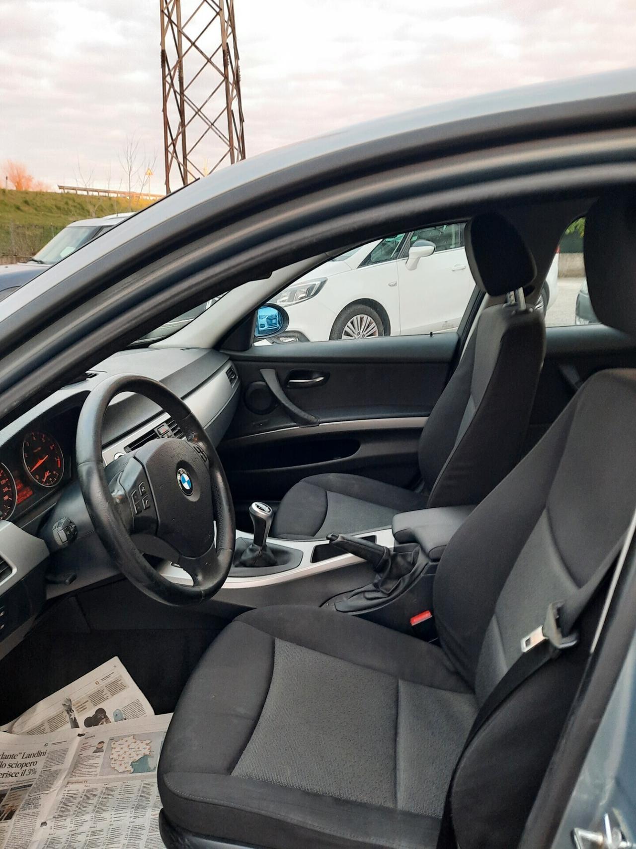 Bmw 320 320i cat Attiva