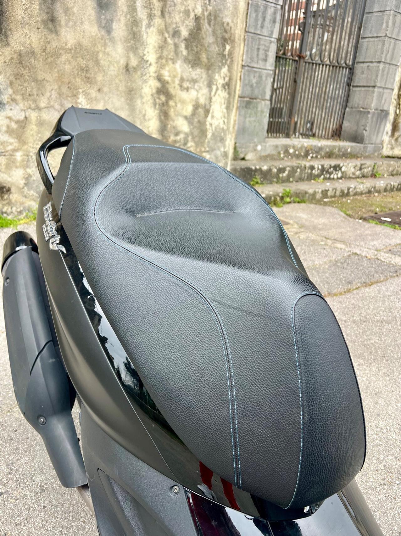 Piaggio Beverly 350 Police Acc.Permute