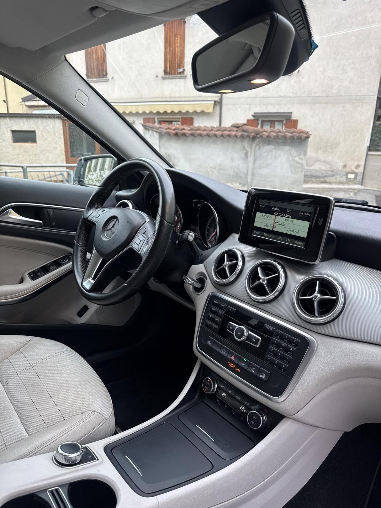 Mercedes-benz GLA 200 CDI Automatic 4Matic Premium