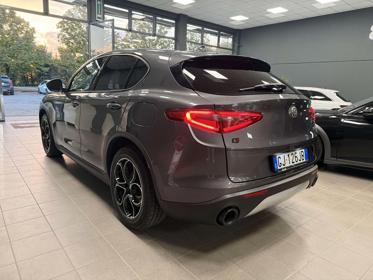 Alfa Romeo Stelvio 2.2 Turbodiesel 190 CV AT8 RWD Q2