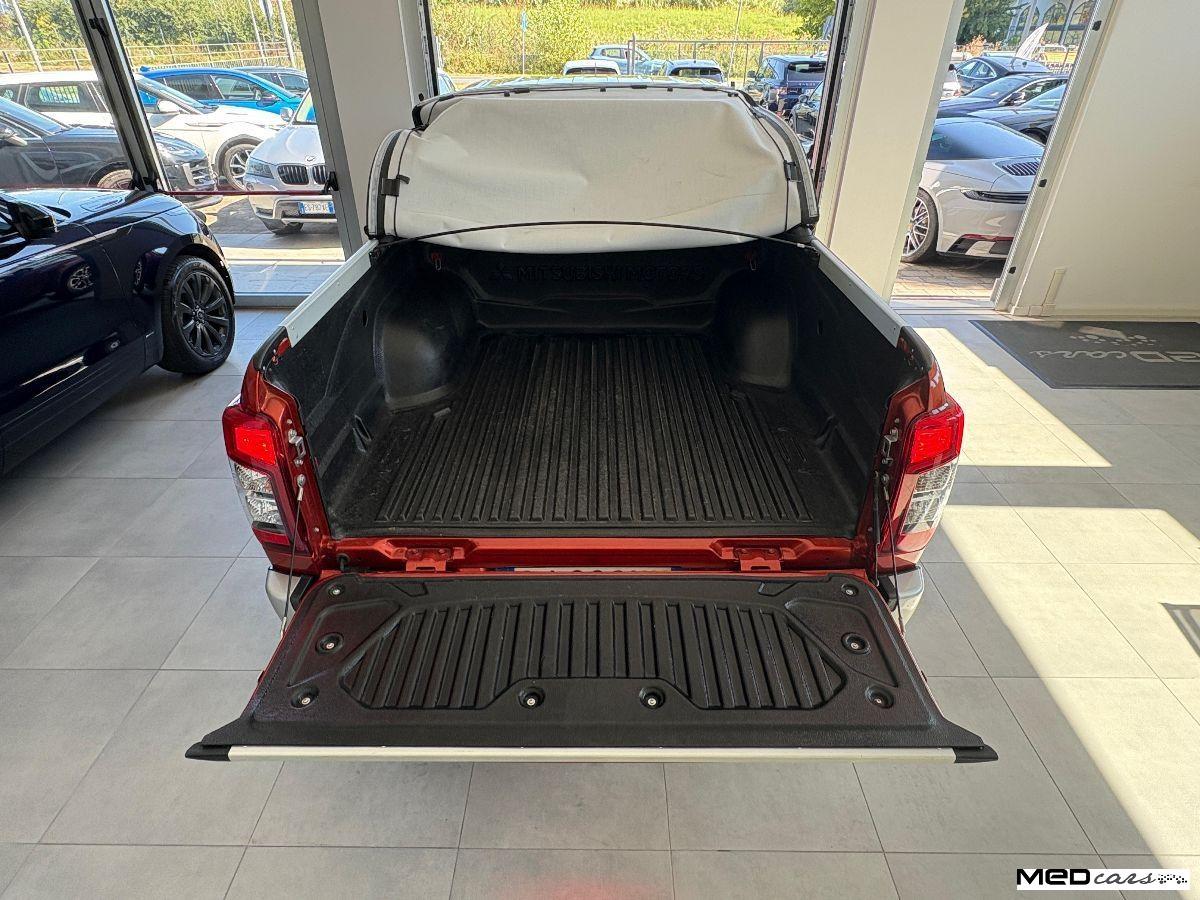 MITSUBISHI - L200