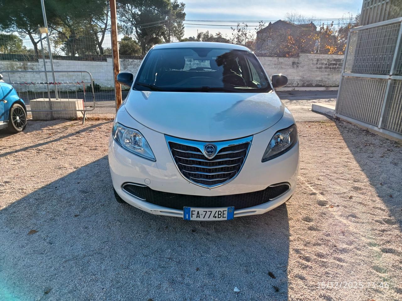 Lancia Ypsilon 0.9 TwinAir 85 CV 5 porte Metano Ecochic Gold