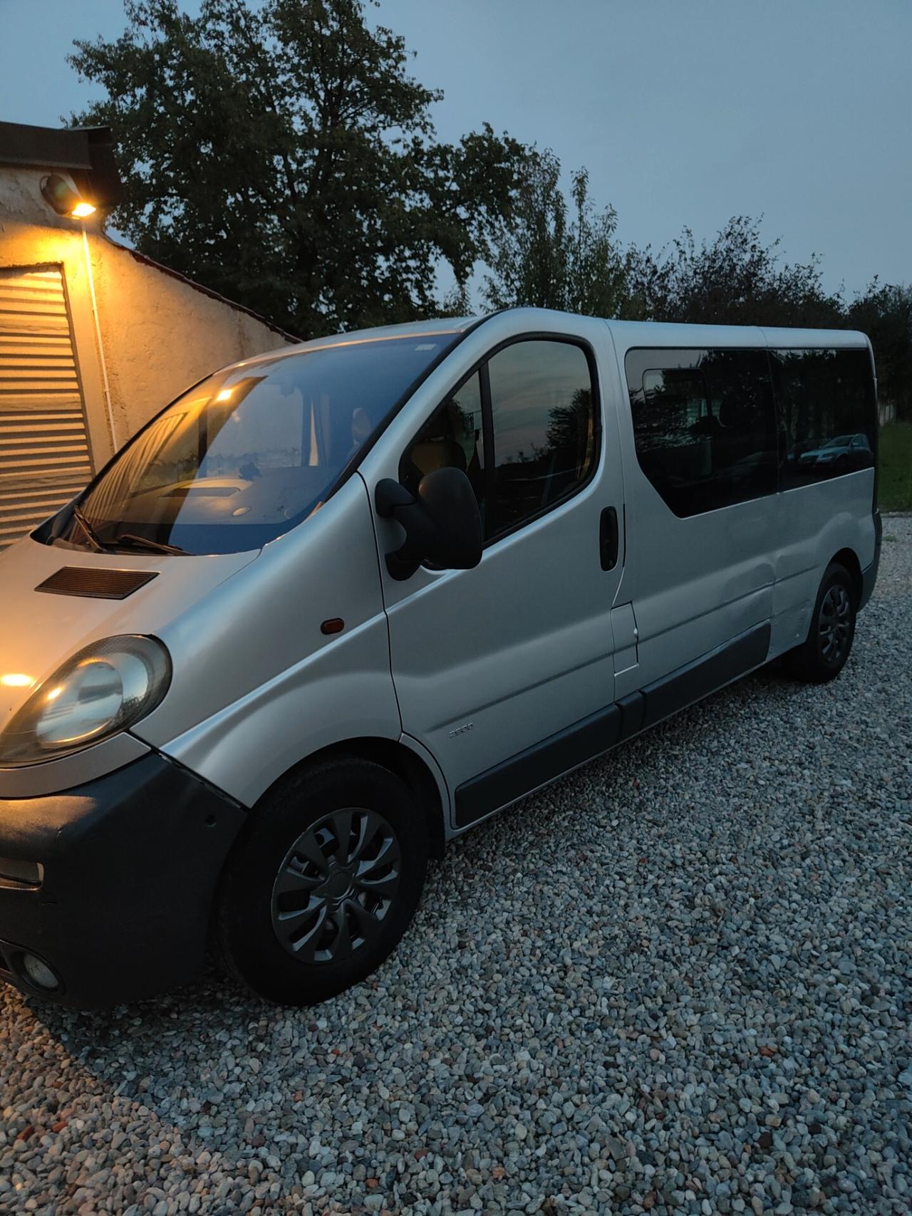 Opel Vivaro 29 1.9 CDTI/80CV PC-TN Combi 9 posti