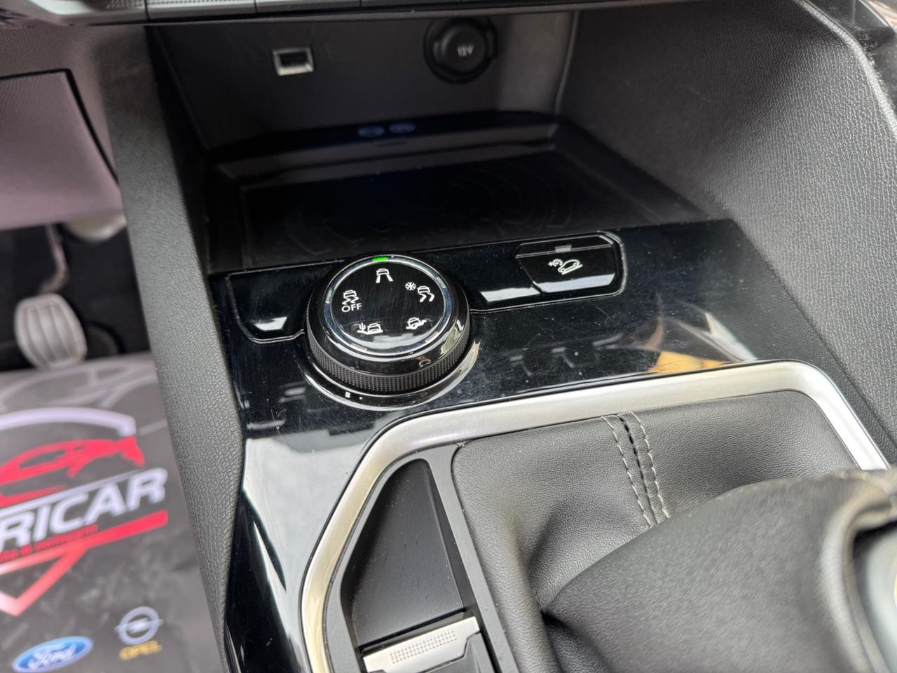 Peugeot 3008 BlueHDi 130 S&S Allure pack manuale