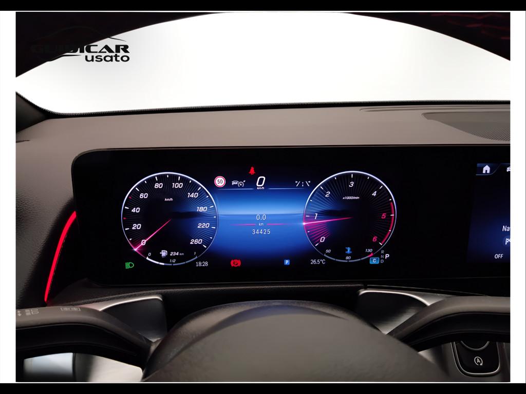 Mercedes-Benz GLB - X247 2023 - GLB 200 d AMG Line Premium auto