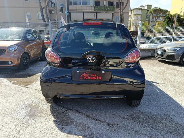 TOYOTA Aygo 1.0 12V VVT-i 5 porte Lounge Connect