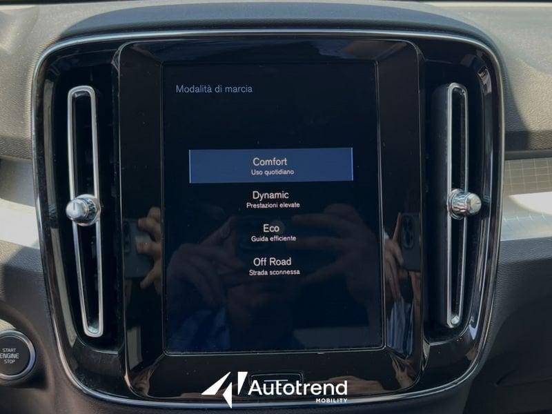 Volvo XC40 D3 150 CV AWD Automatica NAVI LED Business Plus