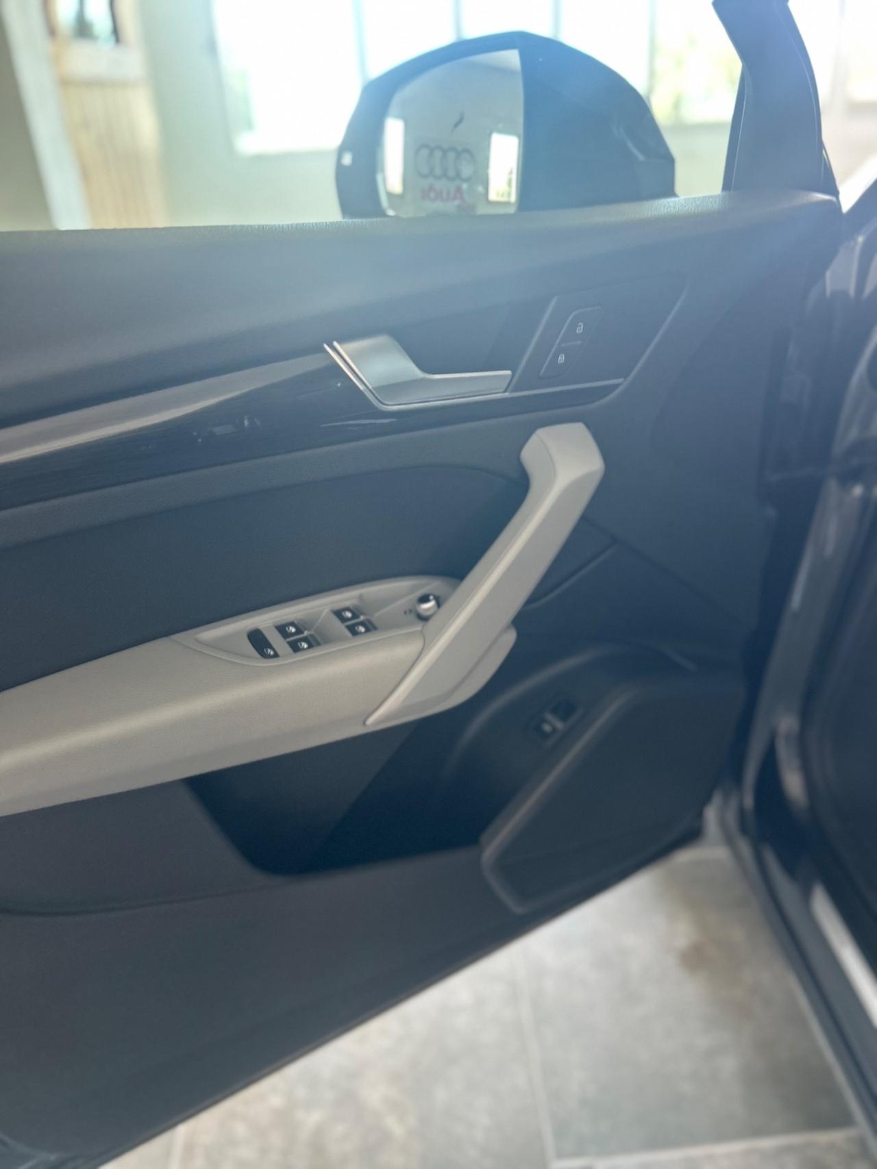 Audi Q5 2.0 TDI 190 CV quattro S tronic Business Sport