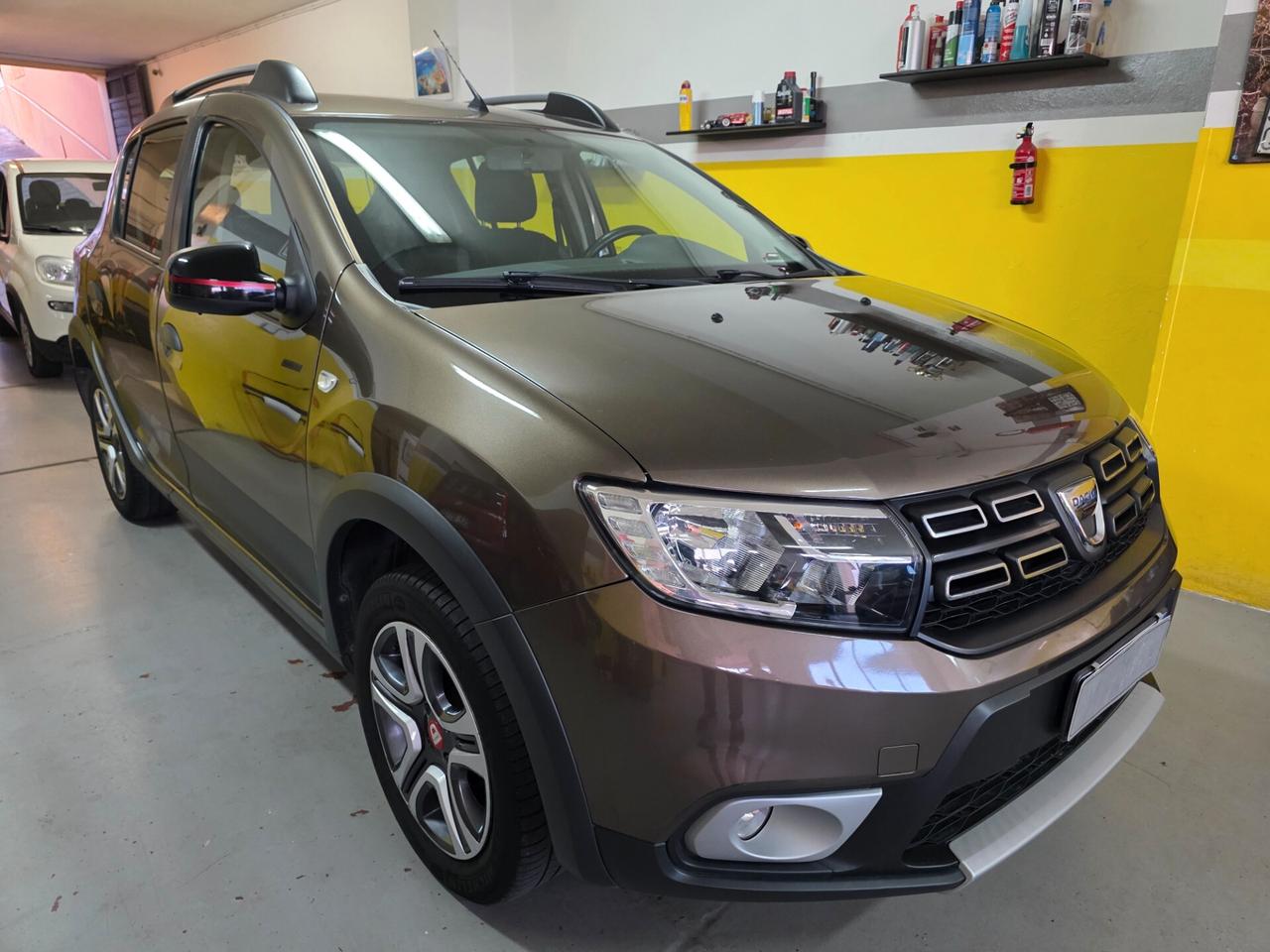 Sandero Stepway 0.9 TCe 90 CV Techroad AZIENDALE
