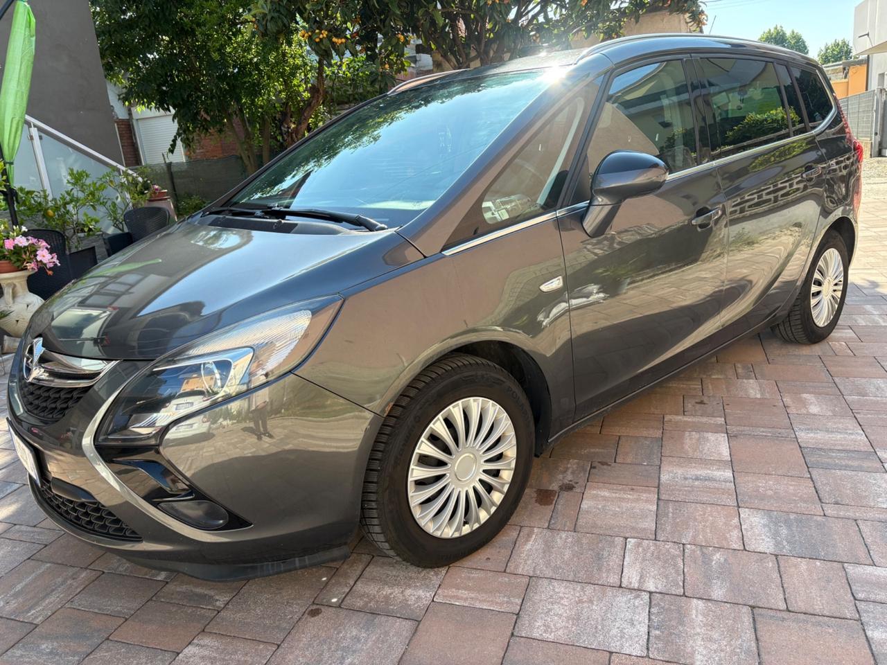 Opel Zafira Tourer 2.0 CDTi 7 posti pronta uso