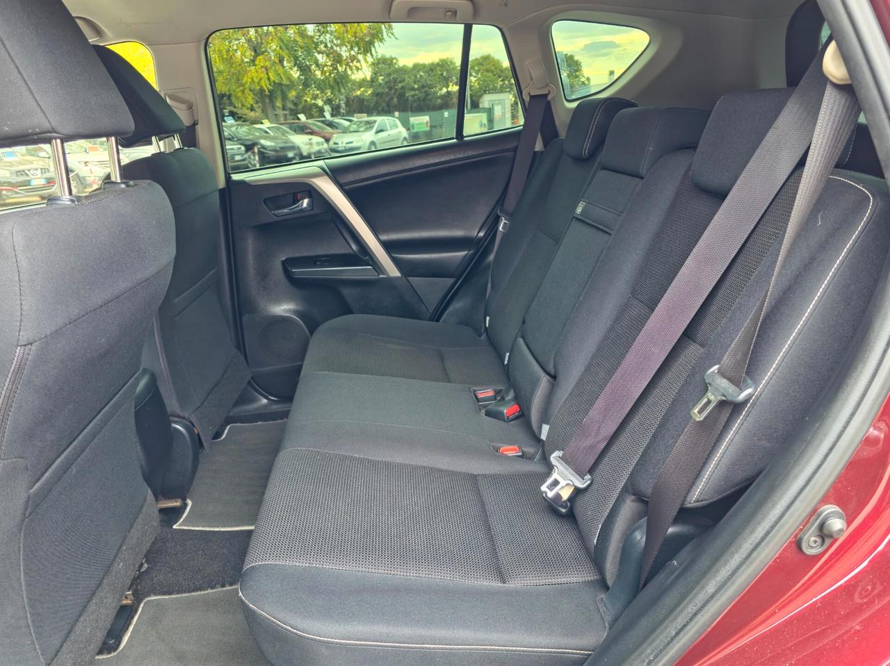 Toyota RAV 4 RAV4 2.5 Hybrid 2WD Active 2017-E6B Automatica