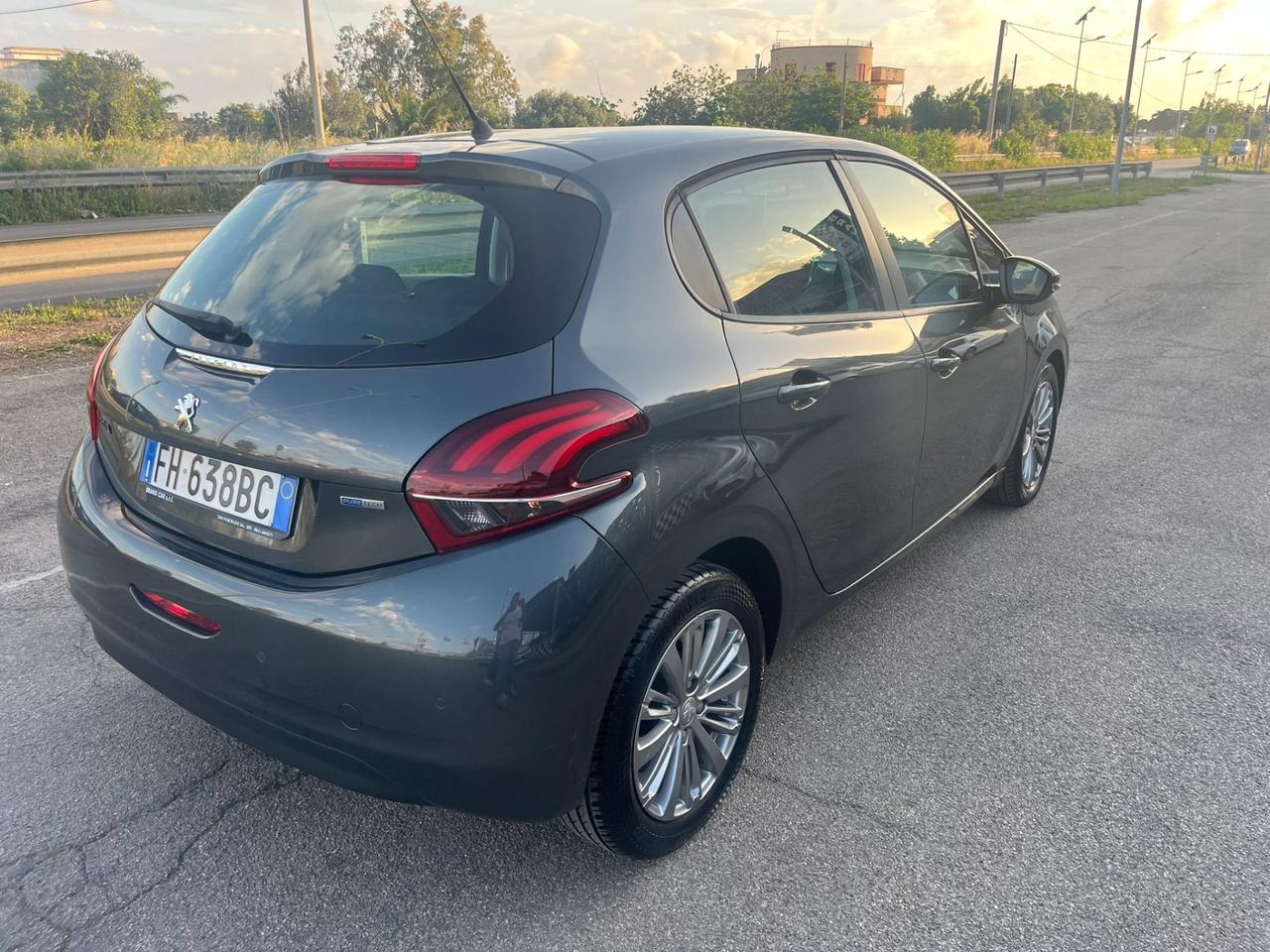 Peugeot 208 Benzina/Gpl Allure Unipro 2017