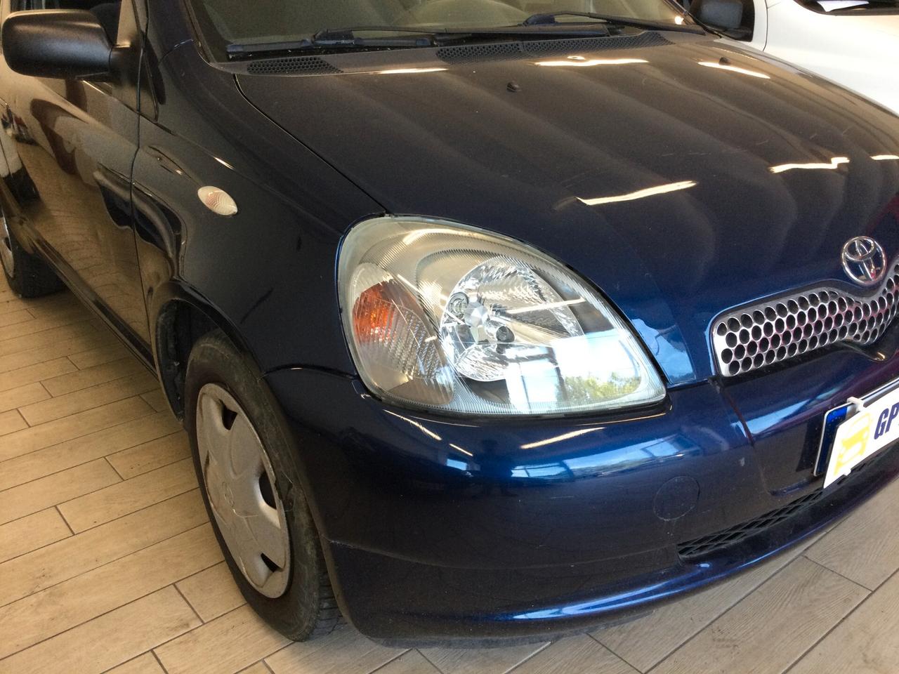 Toyota Yaris 1.0i 16V cat 3 porte Sol