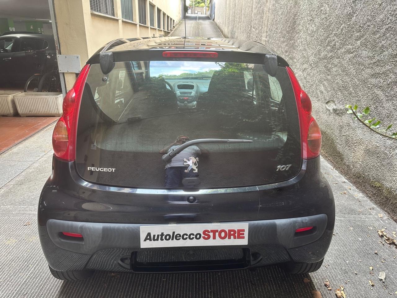 Peugeot 107 1.0 68CV 5p. Plaisir