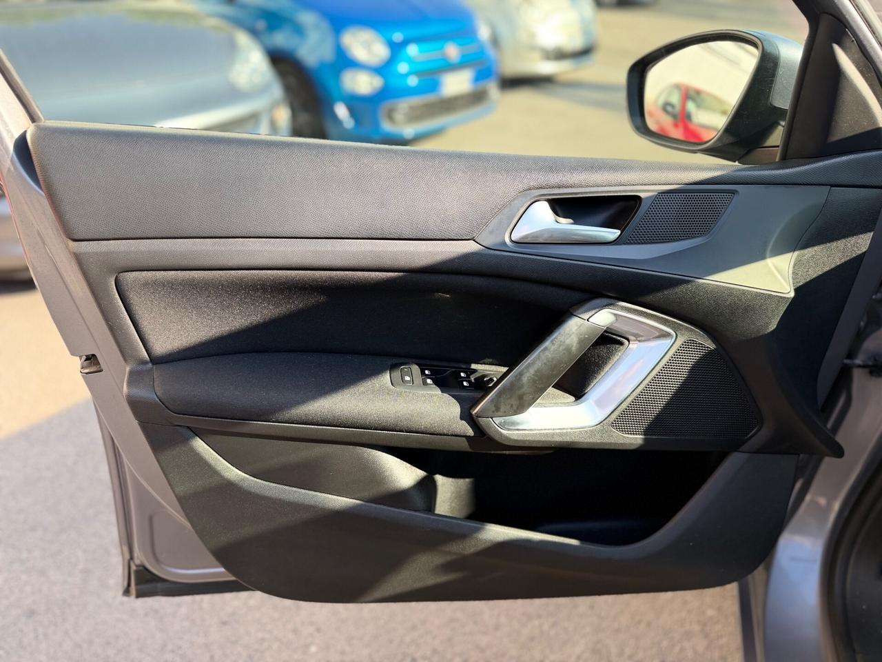 Peugeot 308 1.6 HDI 100 CV ALLURE