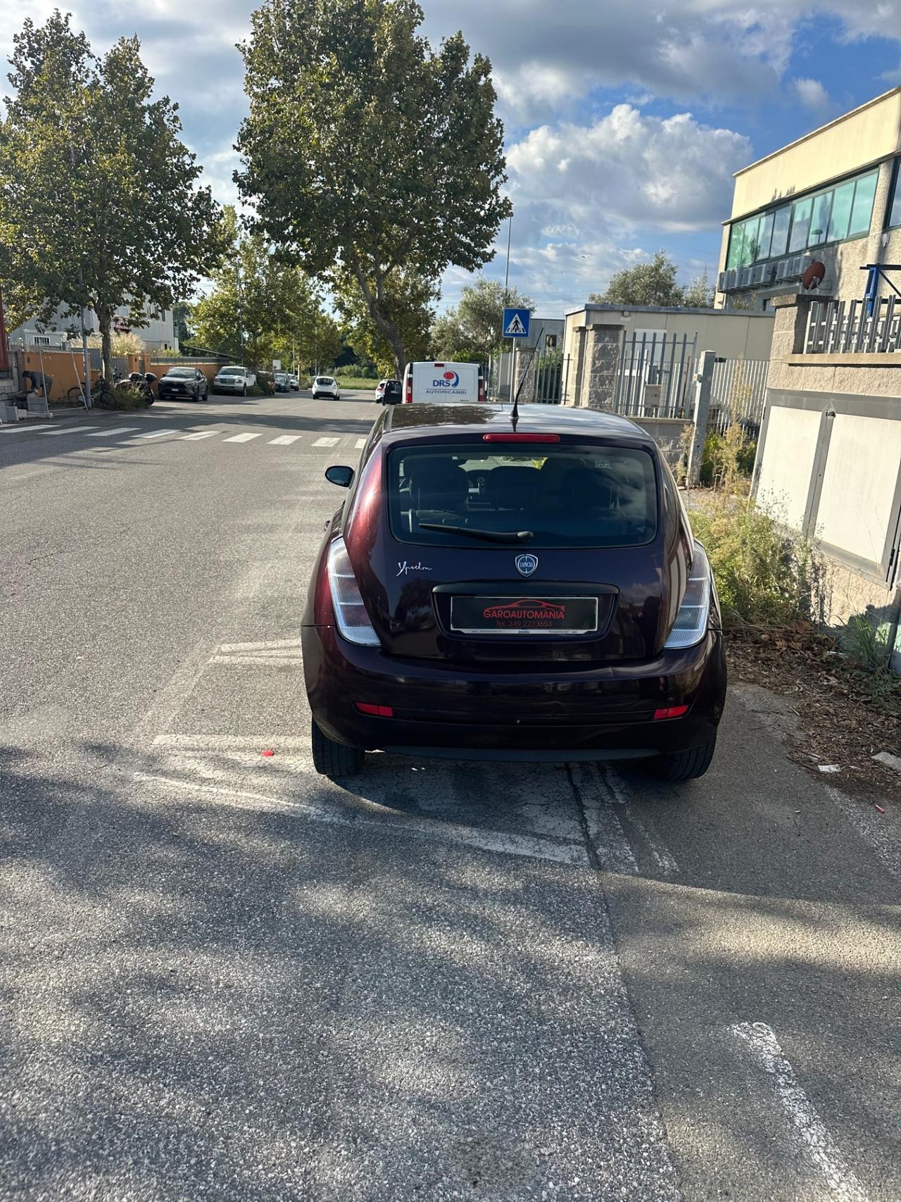Lancia Ypsilon 1.3 MJT 75 CV Platino