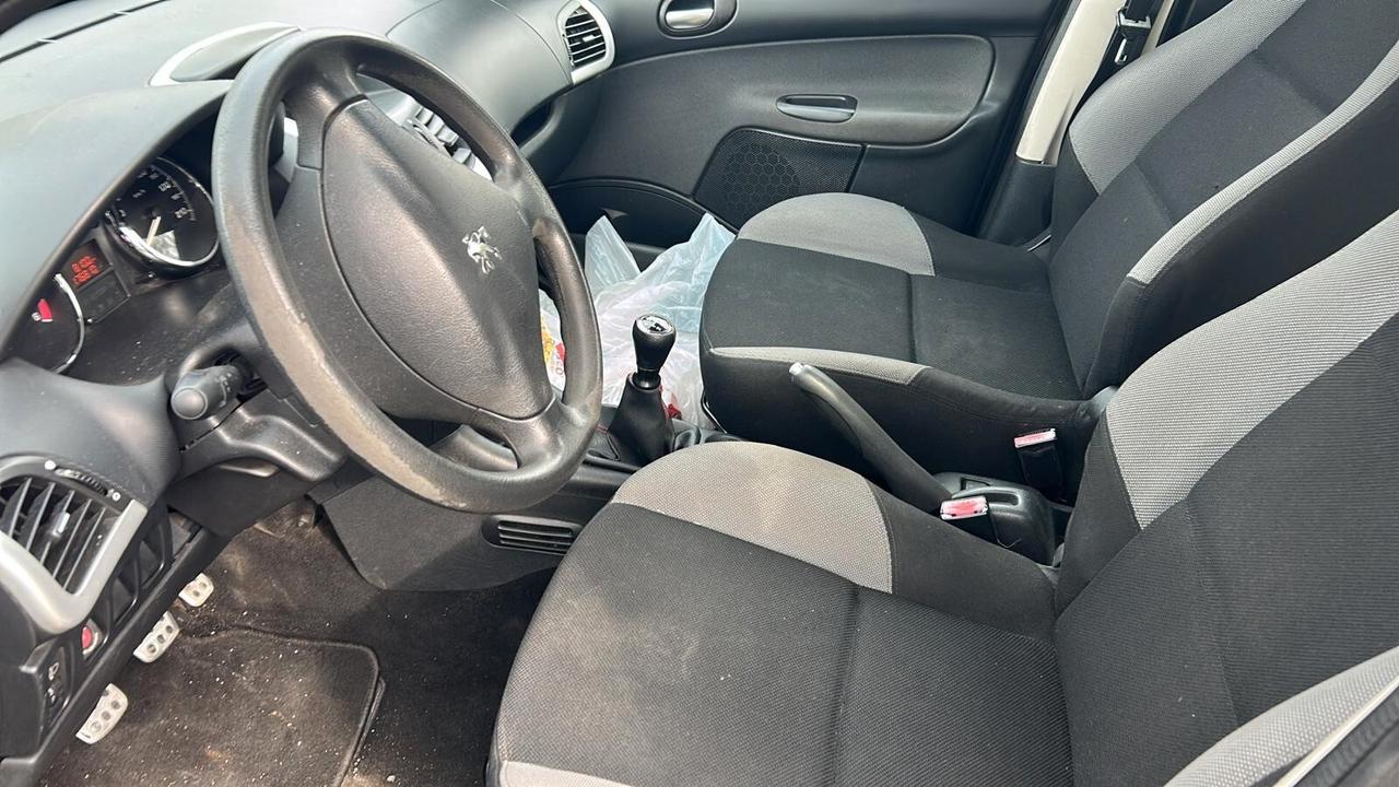 Fiat Punto Evo 1.3 Mjt 95 CV DPF 5 porte S&S Dynamic -IL MOTORE CONSUMA OLIO
