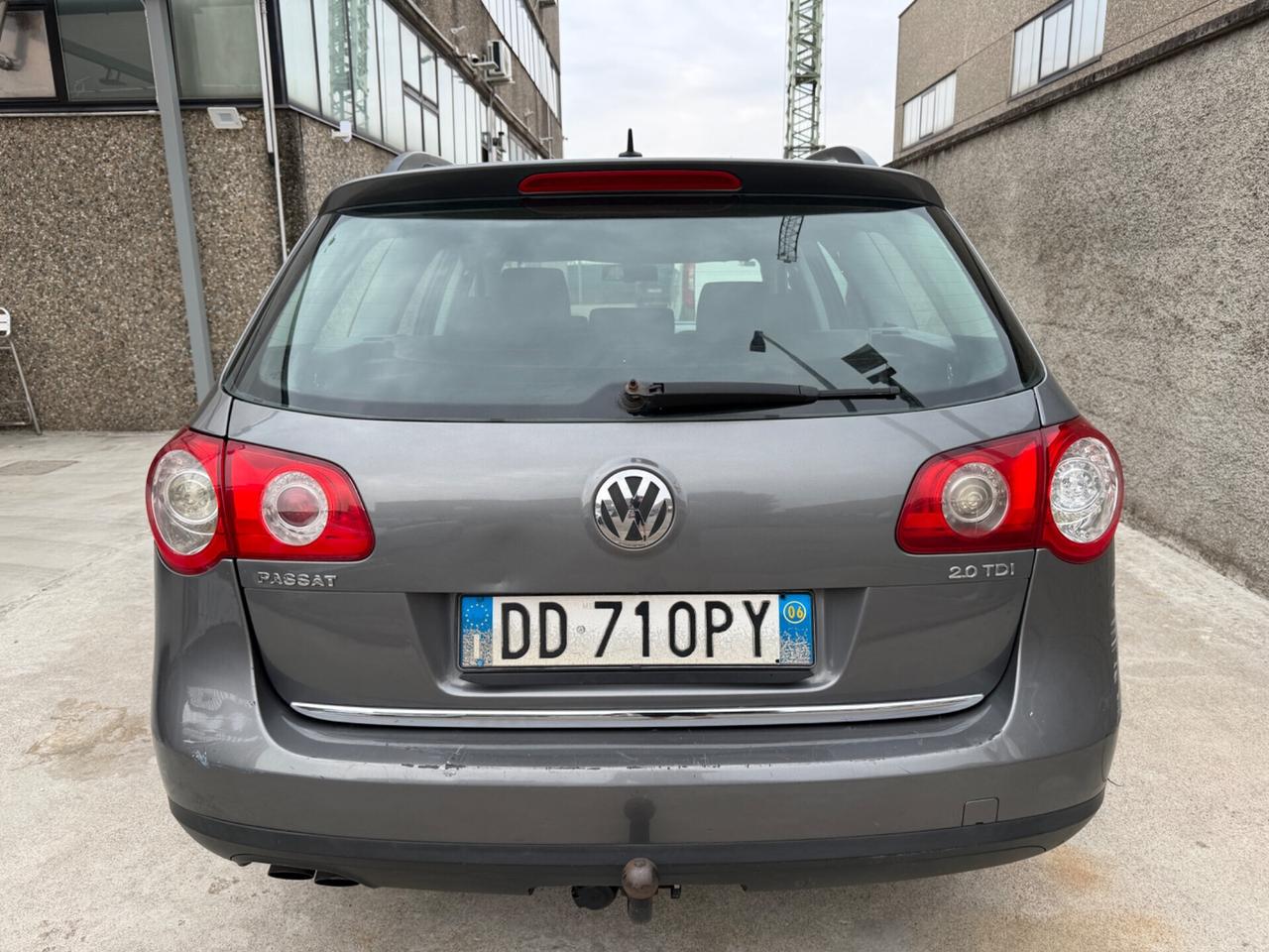 VW PASSAT 2.0TDI 140CV GANCIO TRAINO 1800KG