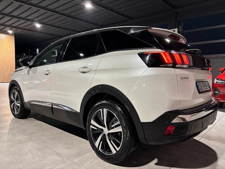 Peugeot 3008 BlueHDi 130CV EAT8 Allure