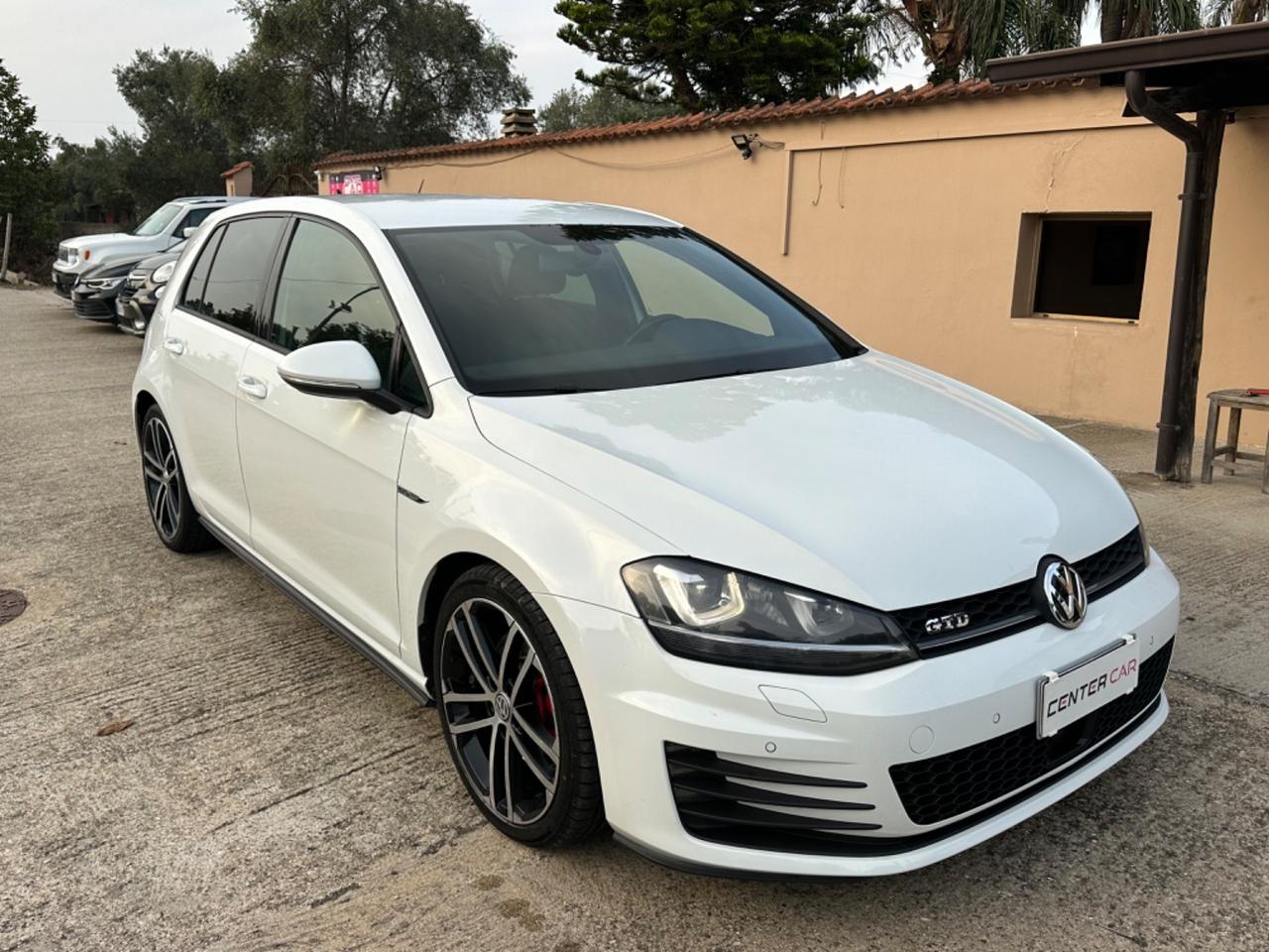 Volkswagen Golf GTD 2.0 TDI DSG 5p. BlueMotion Technology