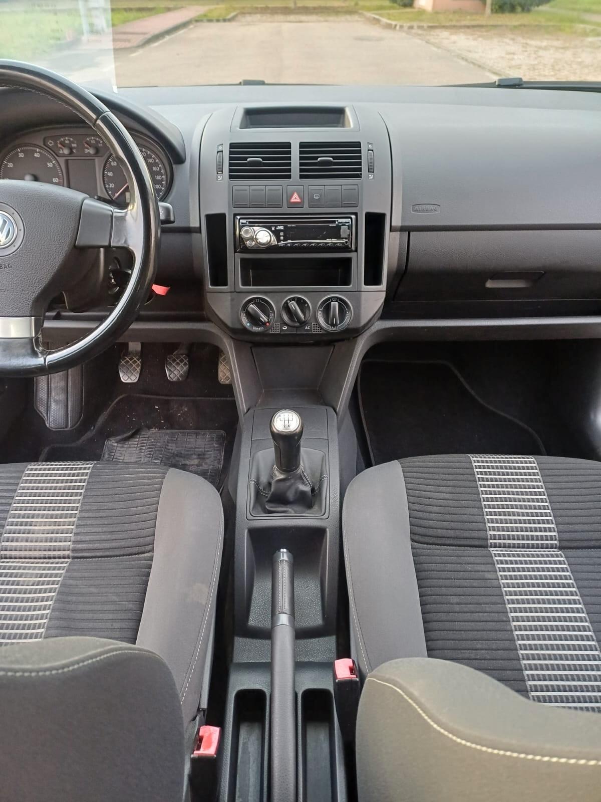 Volkswagen Polo 1.2/70CV 12V 5p. Comfortline